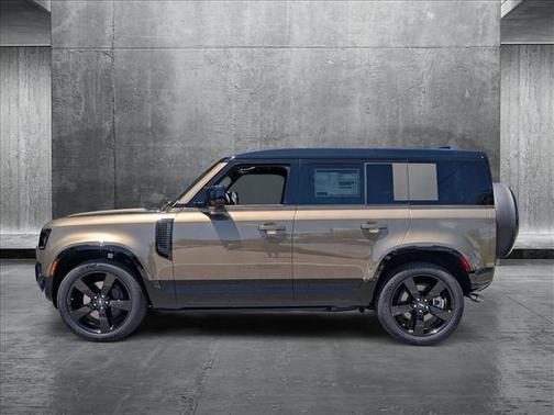 2025 Land Rover Defender 110 P500 X-Dynamic SE