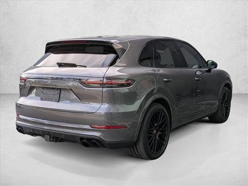 Quartzite Grey Met 2021 Porsche Cayenne Turbo