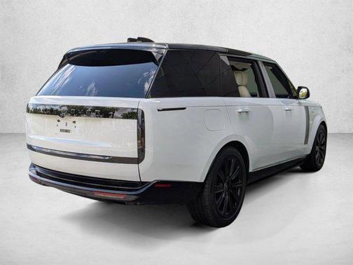 Fuji White 2025 Land Rover Range Rover P530 Autobiography