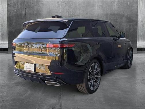 2025 Land Rover Range Rover Sport SE