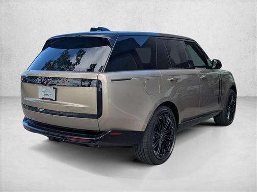 2025 Land Rover Range Rover P530 SE
