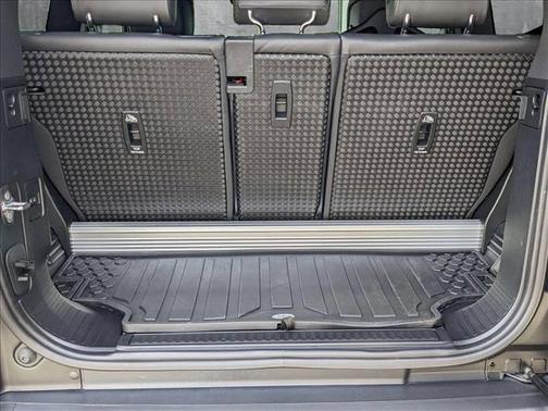 2023 Land Rover Defender 90 Carpathian Edition