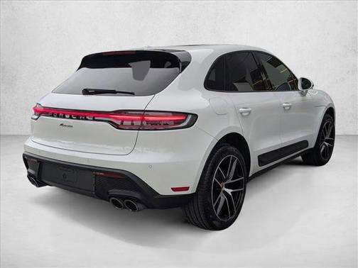 2022 Porsche Macan AWD