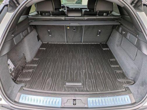 2026 Land Rover Range Rover Velar P250 S