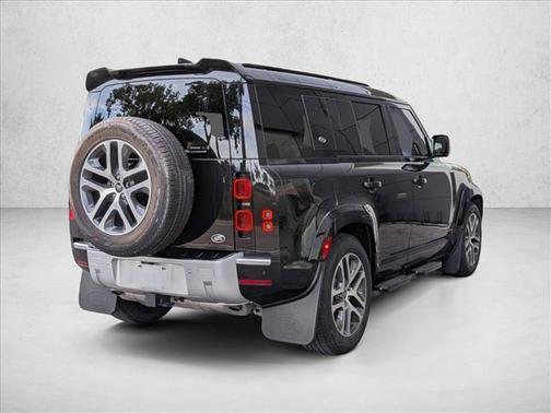 2022 Land Rover Defender 110 XS Edition