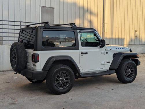 Bright White Clearcoat 2023 Jeep Wrangler Sport