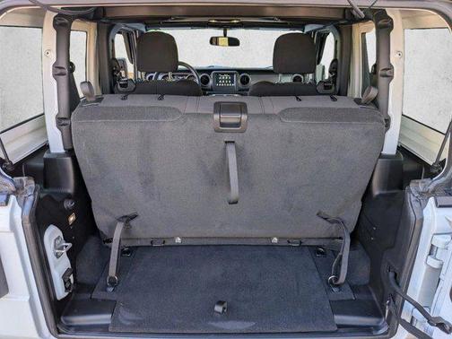 Bright White Clearcoat 2023 Jeep Wrangler Sport