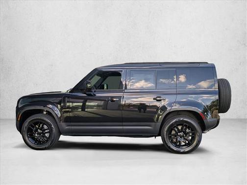 Santorini Black Metallic 2026 Land Rover Defender P300 S
