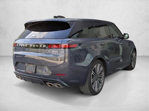 2025 Land Rover Range Rover Sport SE