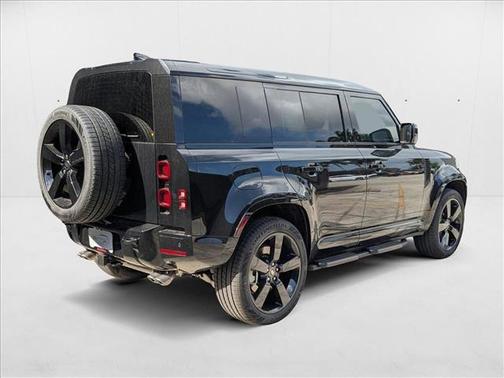 2025 Land Rover Defender 110 P500 X-Dynamic SE