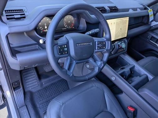 2026 Land Rover Defender P400 X-Dynamic SE
