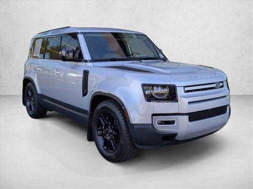 Hakuba Silver Metallic 2024 Land Rover Defender 110 P400 S