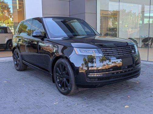 2025 Land Rover Range Rover P400 SE