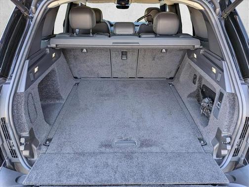2025 Land Rover Range Rover P400 SE