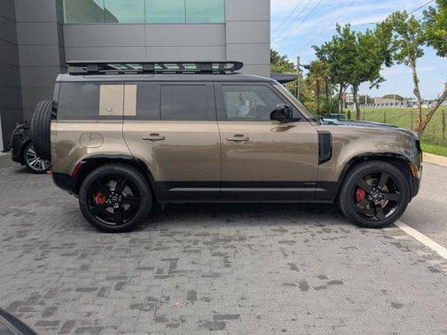 2023 Land Rover Defender 110 X