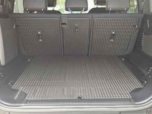 2023 Land Rover Defender 110 X