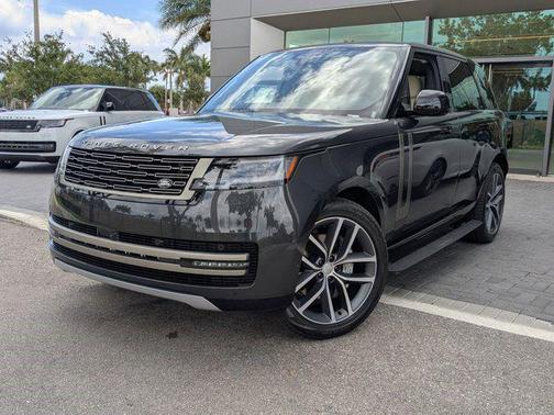 2025 Land Rover Range Rover P400 SE