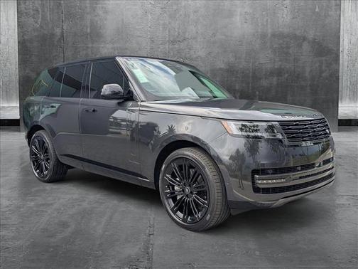 2025 Land Rover Range Rover P530 SE