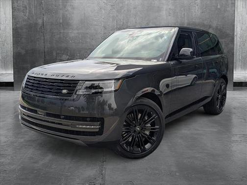 2025 Land Rover Range Rover P530 SE