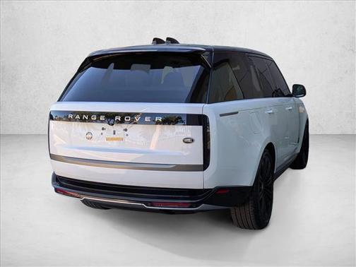 2023 Land Rover Range Rover P530 SE