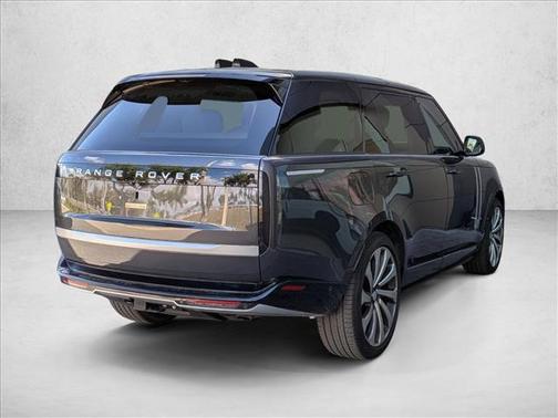 2024 Land Rover Range Rover P530 Autobiography