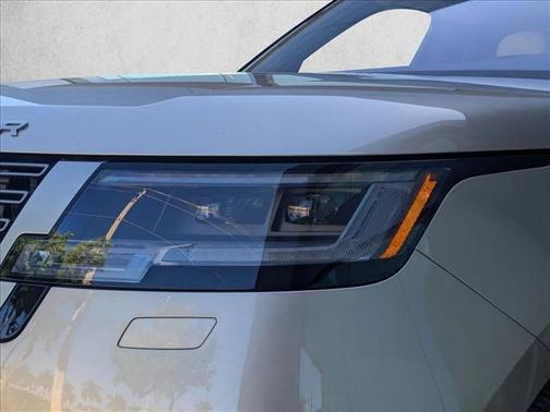 2022 Land Rover Range Rover P400 SE