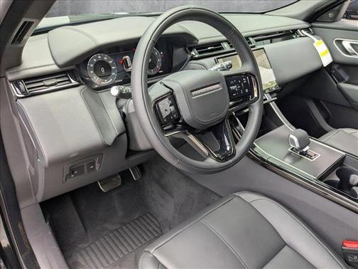 2026 Land Rover Range Rover Velar P250 SE R-Dynamic
