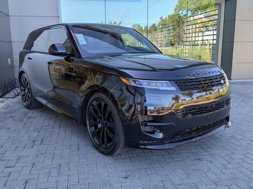 2026 Land Rover Range Rover Sport SE