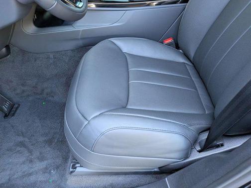 2026 Land Rover Range Rover Sport SE