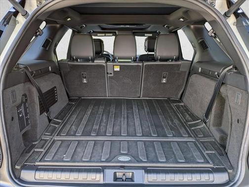2023 Land Rover Discovery P300 S R-Dynamic