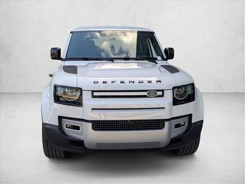 2024 Land Rover Defender 110 P500 SE