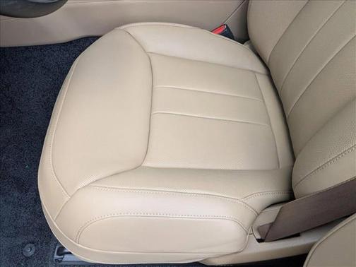 2025 Land Rover Range Rover P530 SE 7 Seat