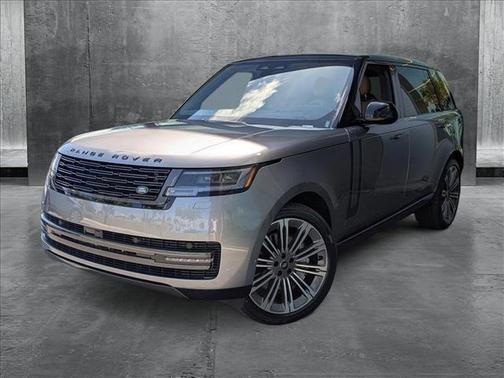 2025 Land Rover Range Rover P530 SE 7 Seat