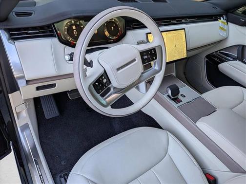 2026 Land Rover Range Rover P400 SE