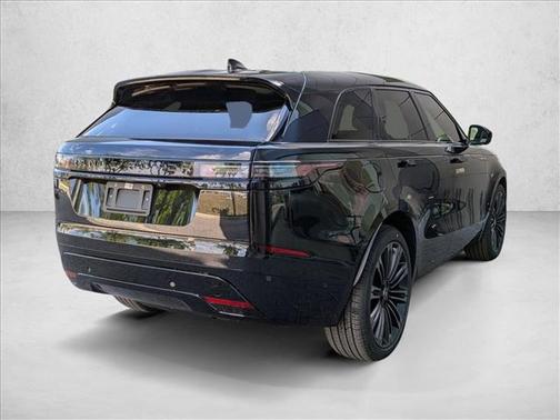 2026 Land Rover Range Rover Velar P250 SE R-Dynamic