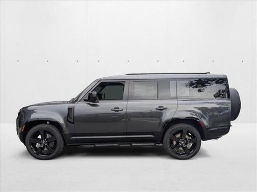 2025 Land Rover Defender 130 P400 X-Dynamic SE