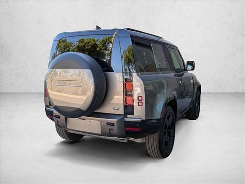 2023 Land Rover Defender 90 X-Dynamic SE