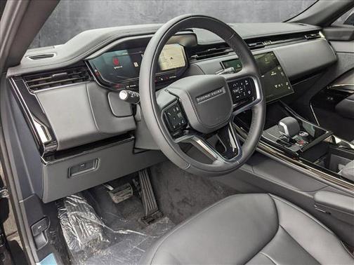 2025 Land Rover Range Rover Sport SE