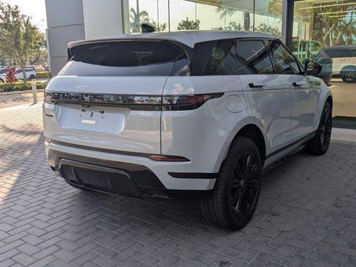 2024 Land Rover Range Rover Evoque Dynamic SE