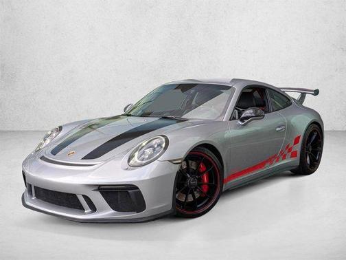 GT Silver Metallic 2018 Porsche 911 GT3
