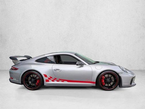 GT Silver Metallic 2018 Porsche 911 GT3