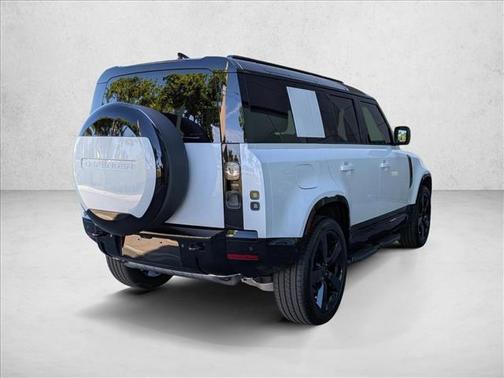 2026 Land Rover Defender P400 X-Dynamic SE