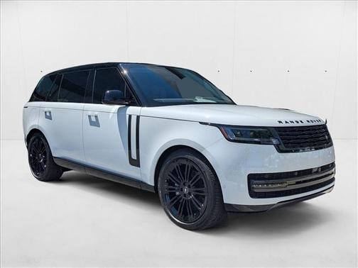 2025 Land Rover Range Rover P400 SE 7 Seat