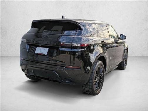 2026 Land Rover Range Rover Evoque Dynamic SE