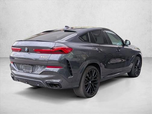 Arctic Gray Metallic 2022 BMW X6 M50i