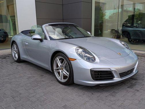 2017 Porsche 911 Carrera