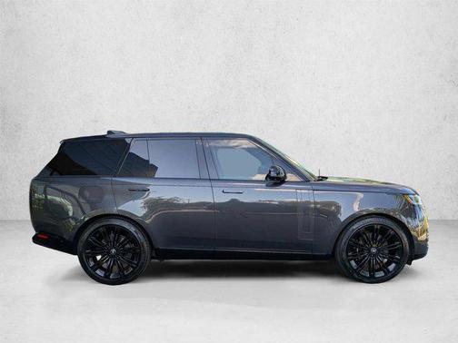 Carpathian Grey Premium Metallic 2025 Land Rover Range Rover P530 SE