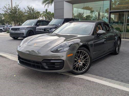 2022 Porsche Panamera Platinum Edition