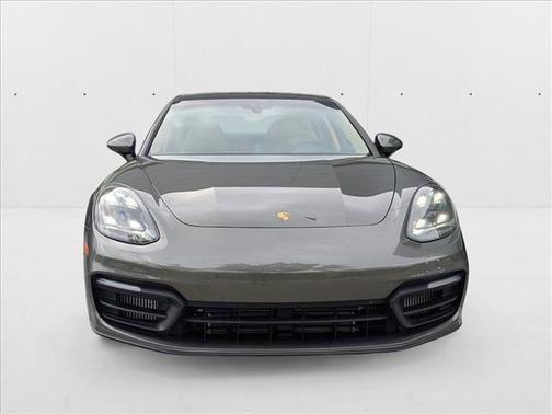 2022 Porsche Panamera Platinum Edition