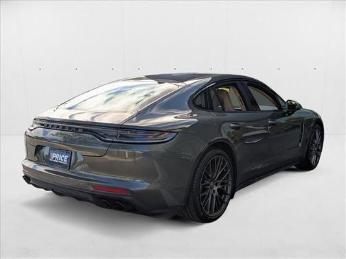 2022 Porsche Panamera Platinum Edition